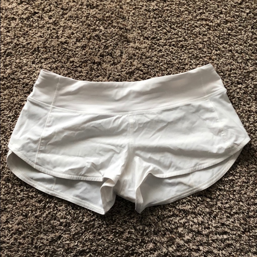 white lulu shorts